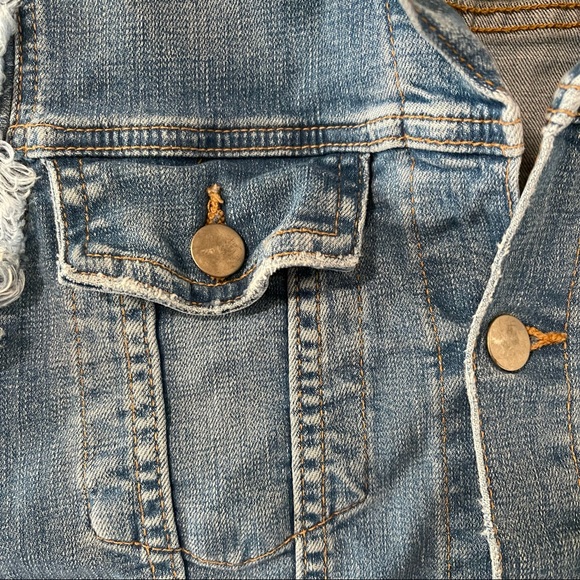 Free People X M2F Coastal Cowgirl Denim Sleeveless Trucket Jacket Frayed -Small - Picture 6 of 12